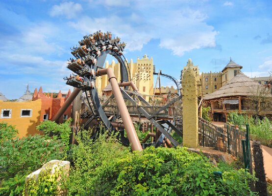 Eine der vielen Achterbahnen im Phantasialand in Köln